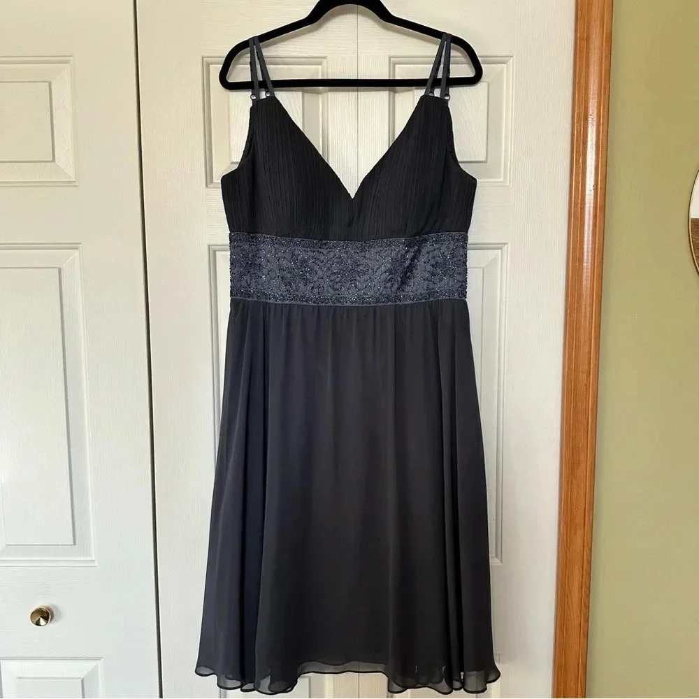 R & M Richards V Neck Beaded Waistband‎ Chiffon Midi Dress